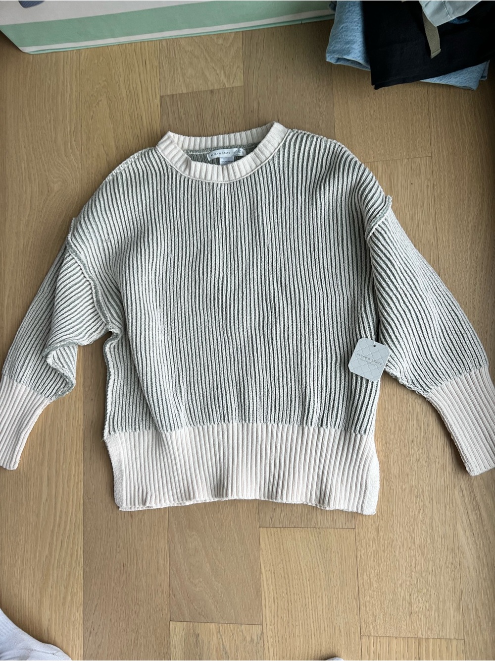 Altar'd State Two-Tone Ribbed Crewneck Sweater — Cream and Light Gray